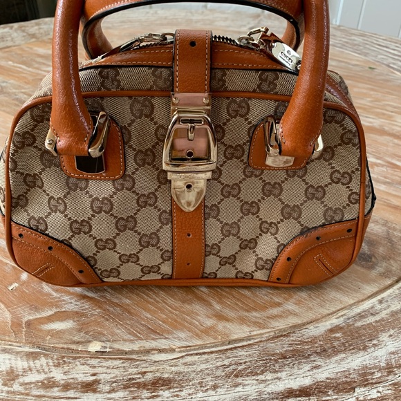 Authentic GUCCI Vintage Handbag Amazing Condition PRICE DROP! - Picture 1 of 14